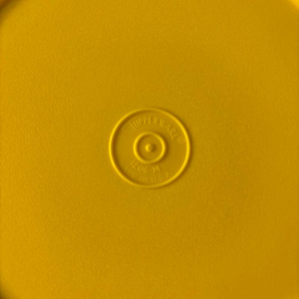 Tupperware multi Dinnerware - Picture 2 of 8
